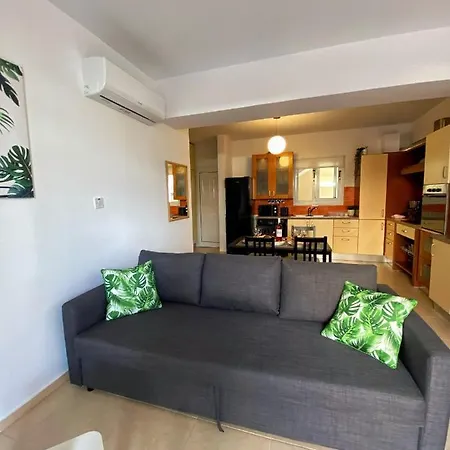 Cozy Poolside Paphos