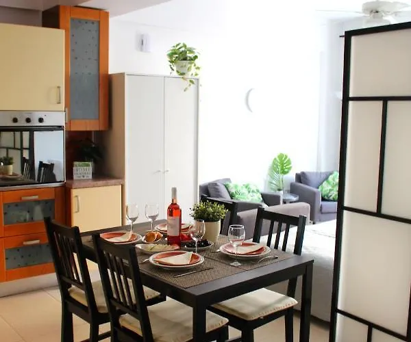 Apartman Cozy Poolside