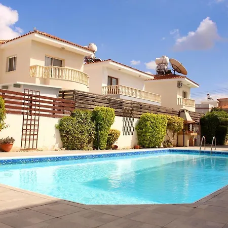 דירה Cozy Poolside *